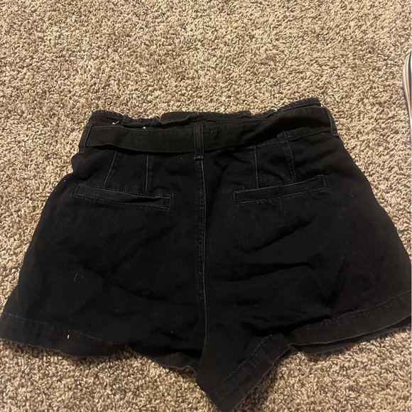 American Eagle shorts - Picture 3 of 4